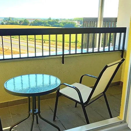 Penthouse Danube Exclusive, Parking, 90m2, Wifi * Belgrade
