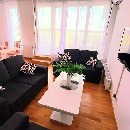 Apartment Penthouse Danube Exclusive, Parking, 90m2, Wifi Belgrade